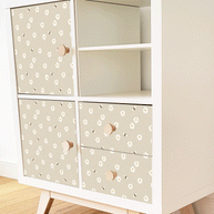 Möbelfolie für IKEA KALLAX -Gänseblümchen (beige)