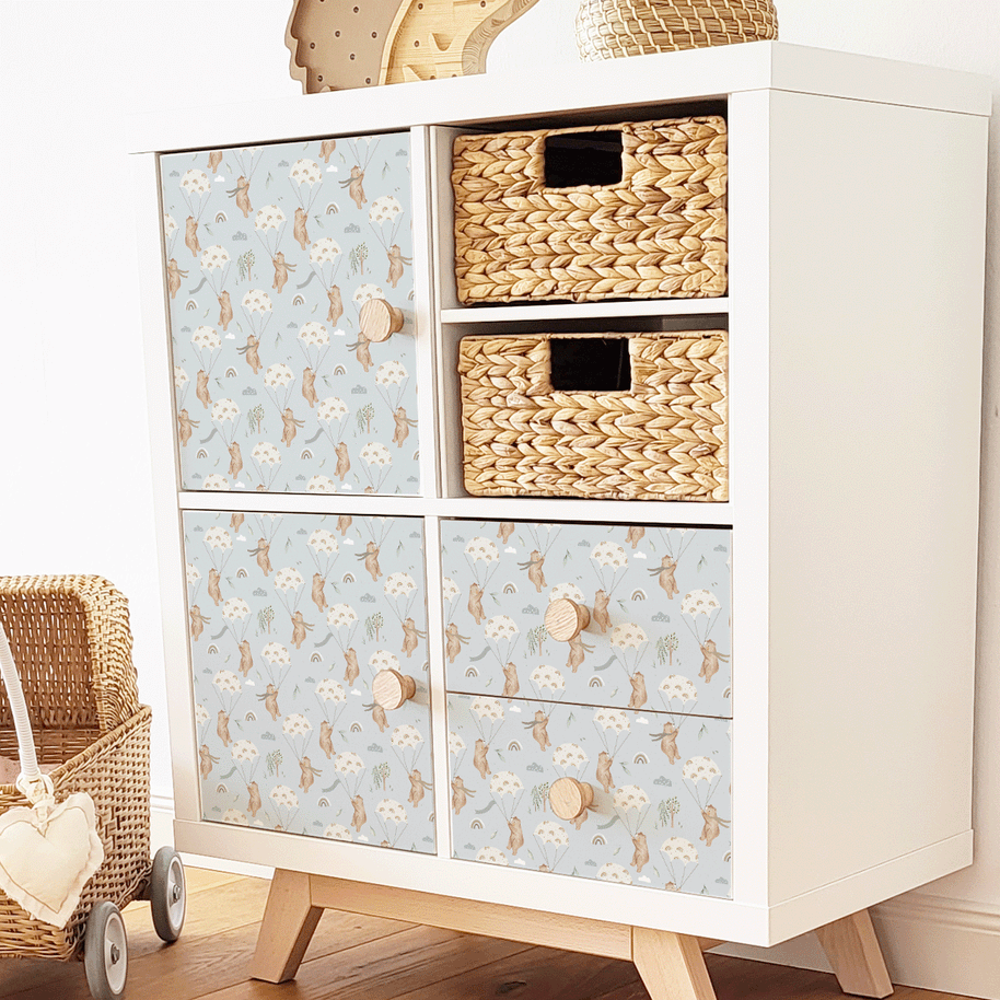 Möbelfolie für IKEA KALLAX - windiger Bär blau