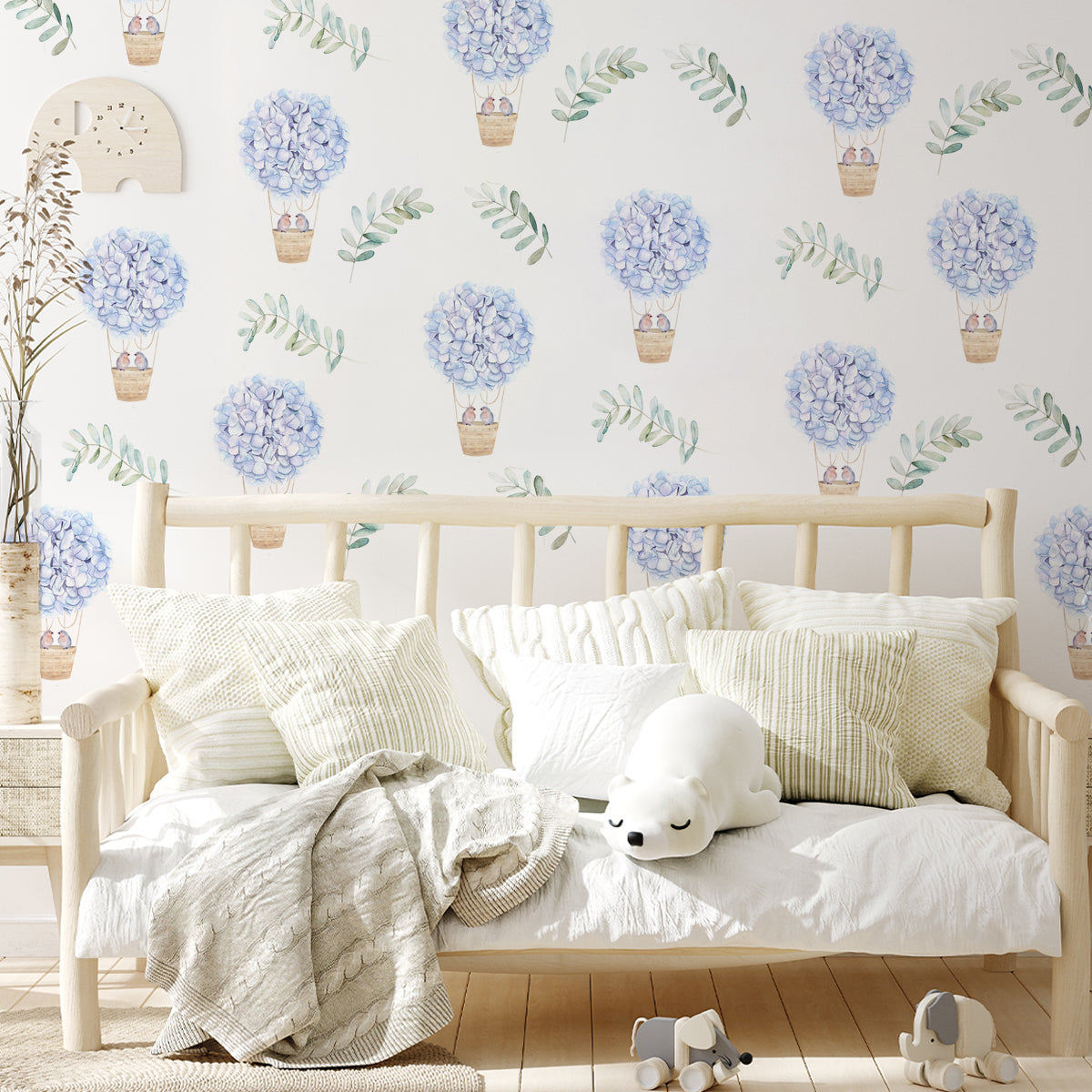 kids bedroom wall stickers, nursery wall stickers, wall stickers, wall decal , wall tattoo, floral hot air balloons with birds wall sticker, hot air balloon wall sticker, birds wall sticker, girls wall sticker, wall stickers with birds, scandinavian wall stickers, kids bedroom ideas, nursery ideas, nordic wall stickers, wall decor ideas