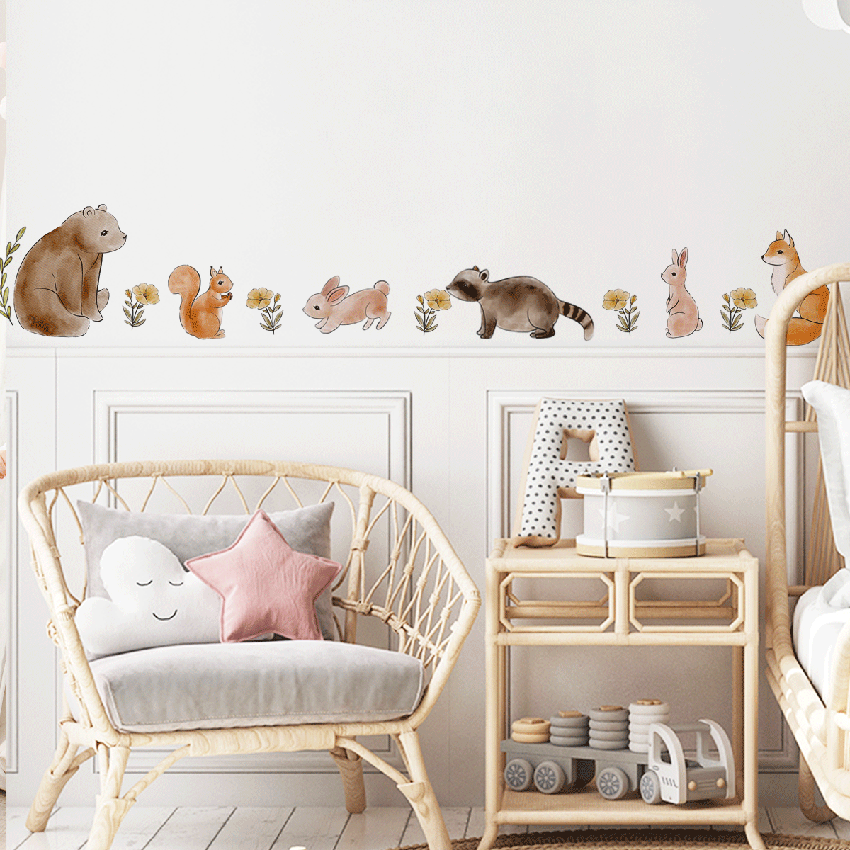 Woodland wall stickers - Hand-drawn forest friends